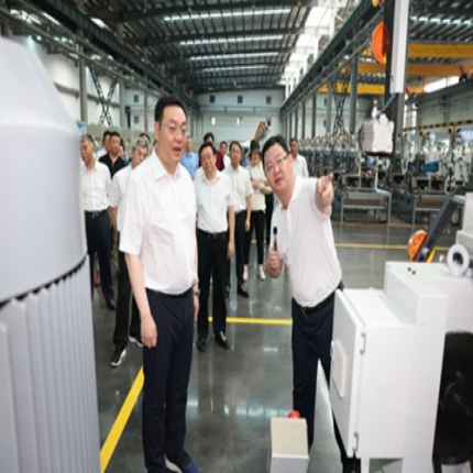 泰州市市委書記朱立凡、市長(zhǎng)萬(wàn)聞華率隊(duì) 觀摩泰隆科技產(chǎn)業(yè)園項(xiàng)目